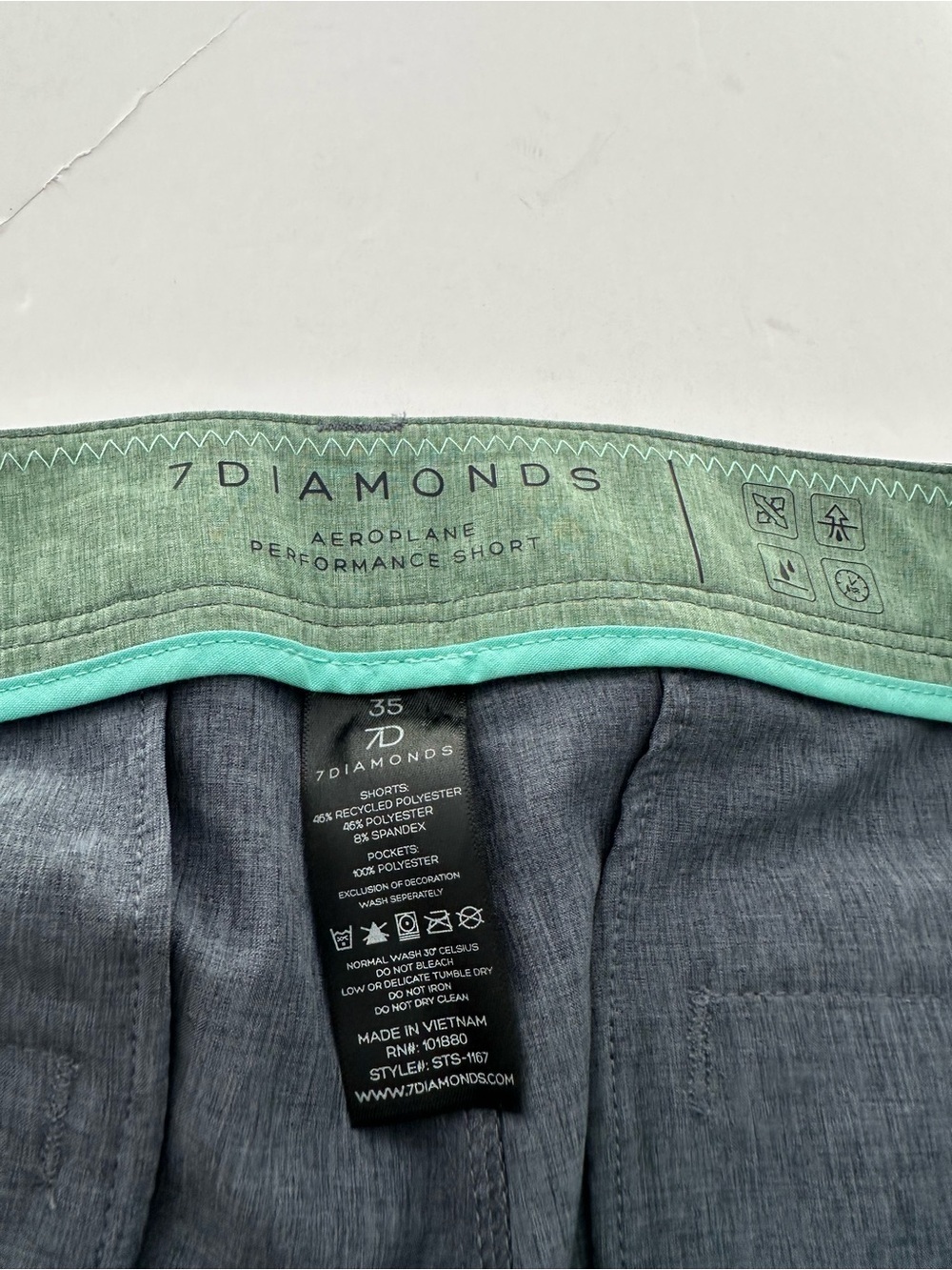 7 Diamonds Aeroplane Performance Shorts Men’s 35 Gray Stretch Golf Travel NWT - Picture 5 of 10